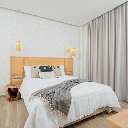 Kayy Apartments 3 In Matala エクステリア 写真